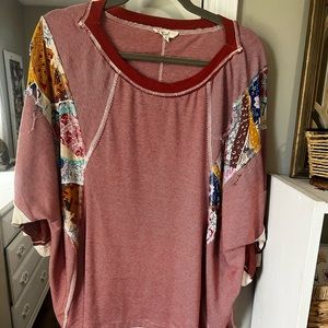 Easel brand boutique top. Excellent condition. Size small. Oversized.